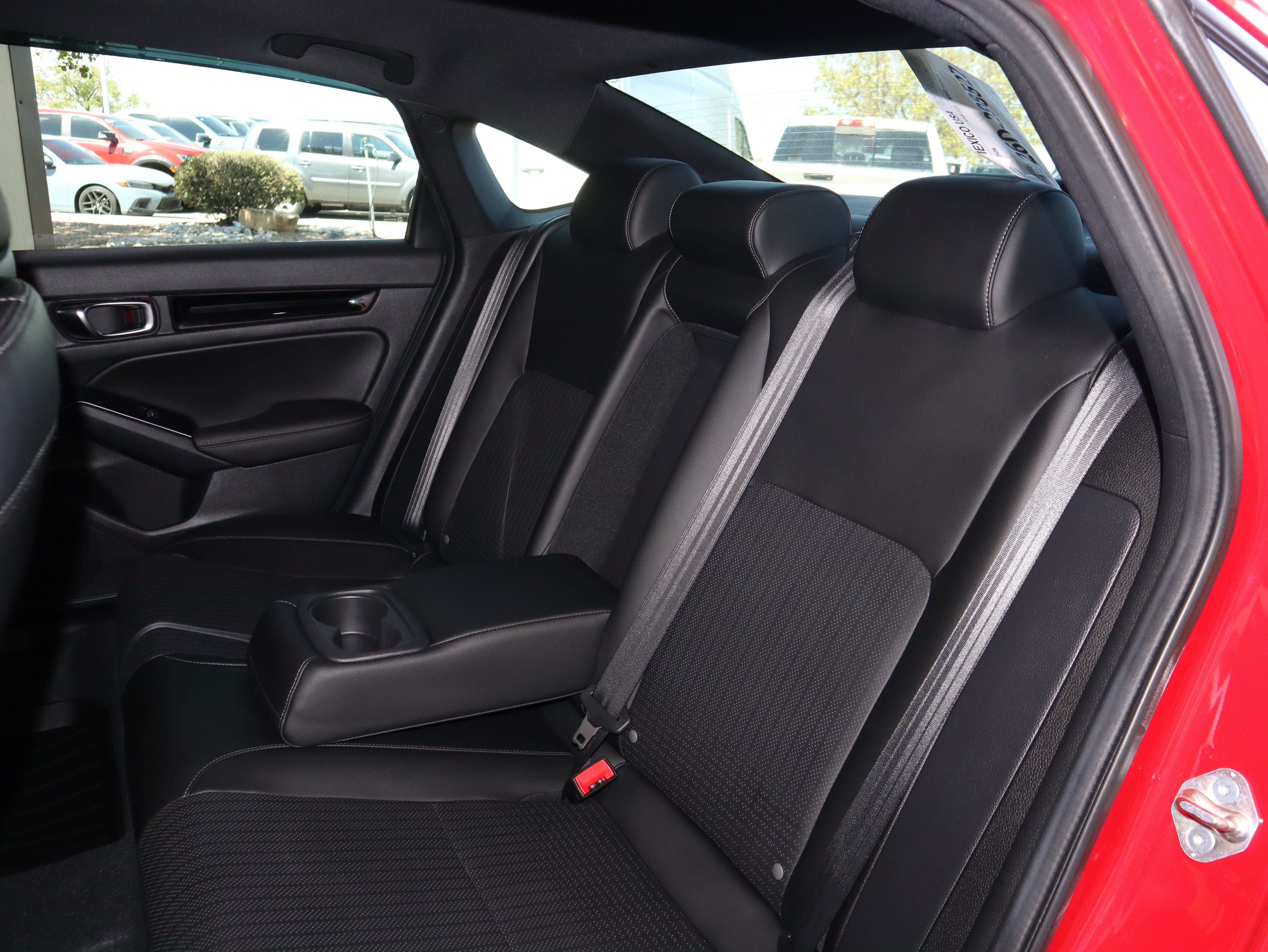 Used 2025 Honda Civic Sport image 36