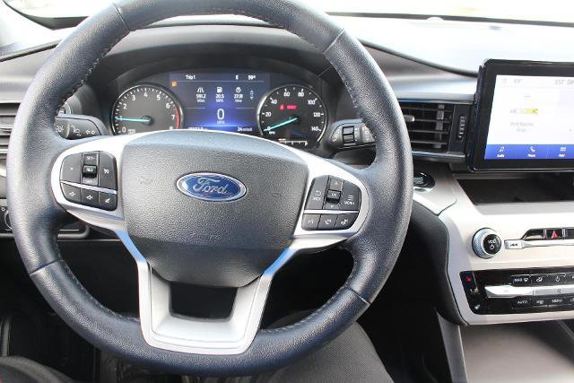 Certified 2022 Ford Explorer XLT w/ Equipment Group 202A image 15