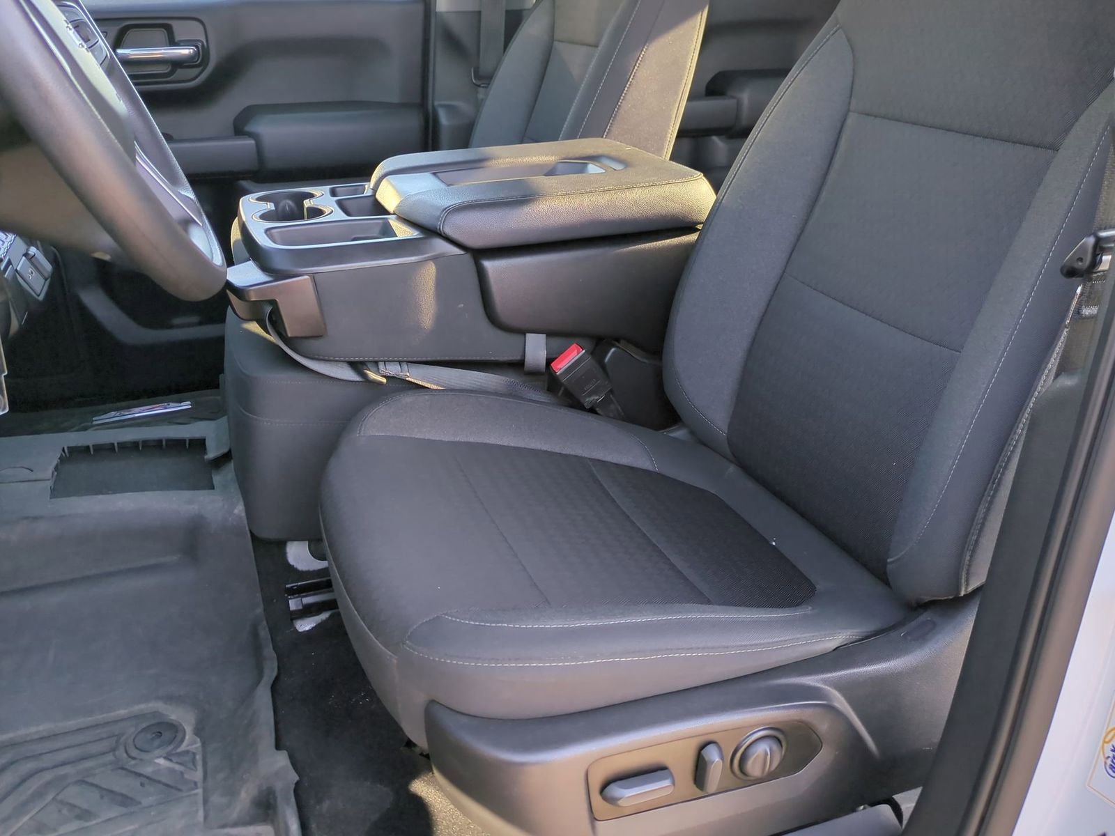 Used 2022 Chevrolet Silverado 1500 Custom Trail Boss w/ Safety Confidence Package image 19