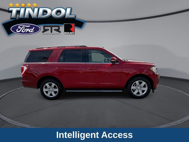 Certified 2020 Ford Expedition XLT w/ Equipment Group 202A image 2