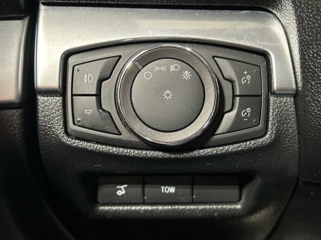 Certified 2018 Ford Explorer Limited w/ Equipment Group 301A AWD/4WD image 35