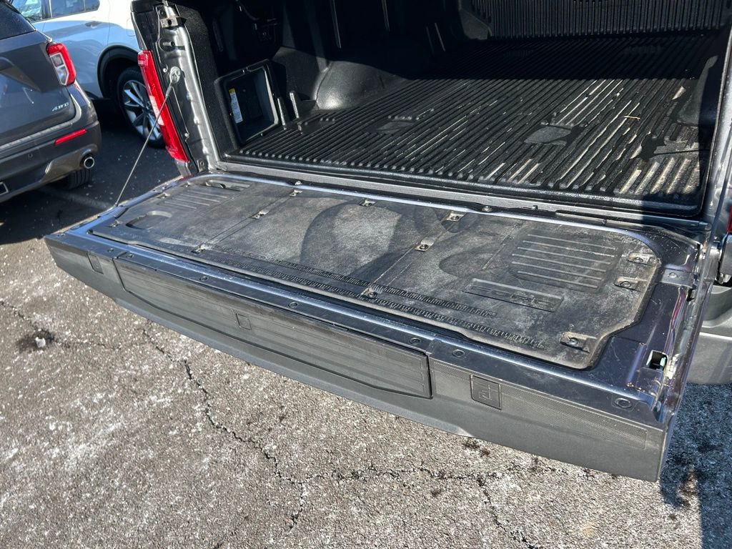 Certified 2022 Ford F150 XLT w/ Equipment Group 302A High image 11