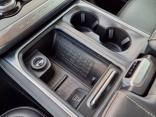 Certified 2025 Ford Expedition Max Platinum image 7
