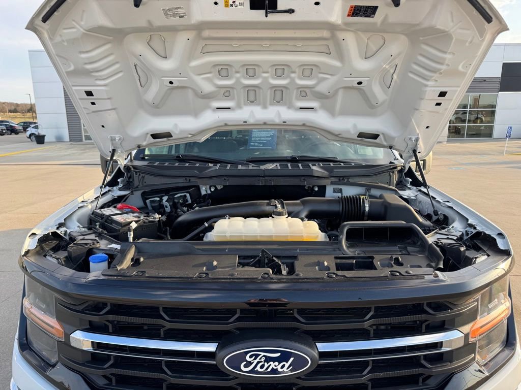 Certified 2025 Ford F150 XLT w/ Equipment Group 301A Standard image 38