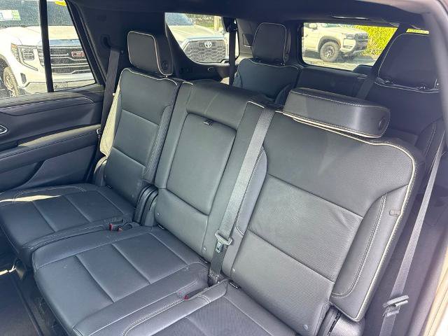 Used 2024 GMC Yukon SLT RWD image 11