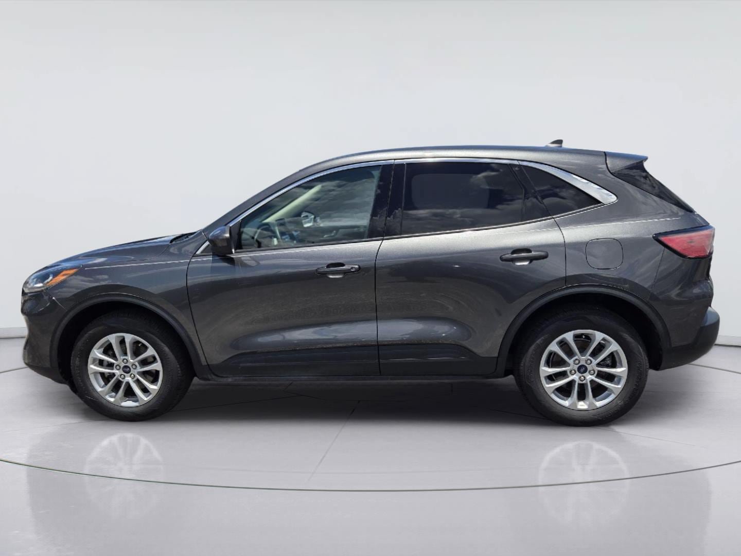 Certified 2020 Ford Escape SE AWD/4WD image 5