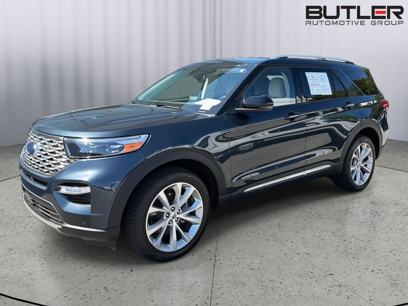 Certified 2023 Ford Explorer Platinum w/ Technology Package