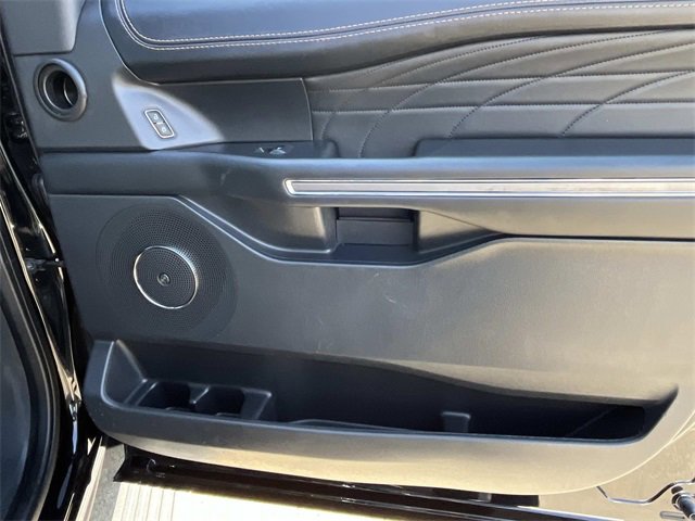 Certified 2023 Ford Expedition Max Platinum image 26