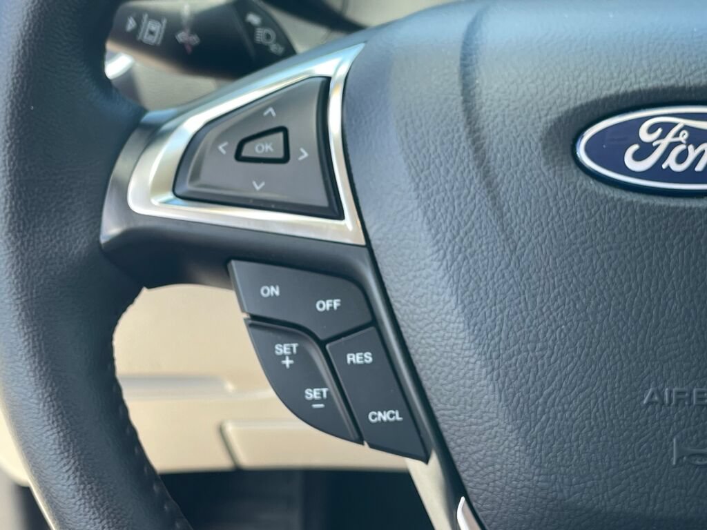 Certified 2024 Ford Edge Titanium AWD/4WD image 18