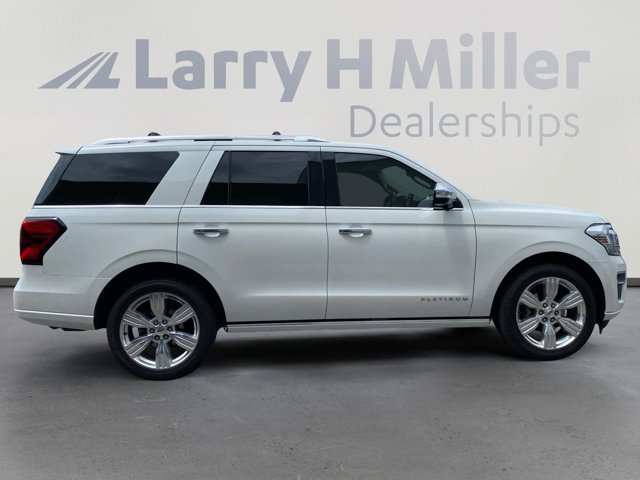 Certified 2023 Ford Expedition Platinum AWD/4WD image 6