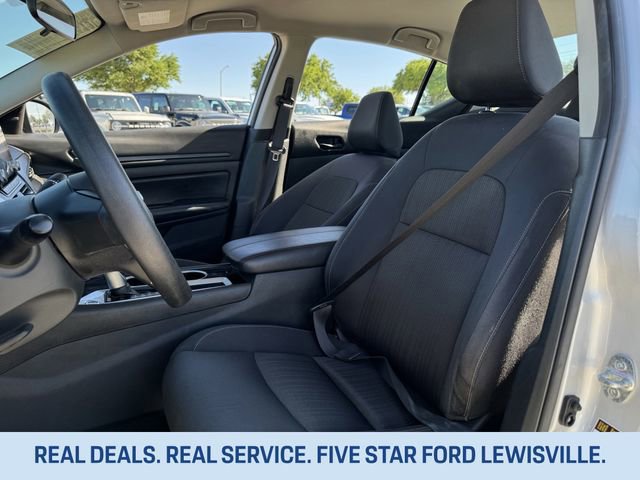 Used 2024 Nissan Altima 2.5 SV image 25