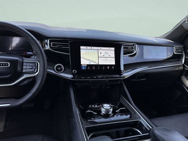 Used 2022 Jeep Wagoneer Series III w/ Rear Seat Video Group 1 image 22