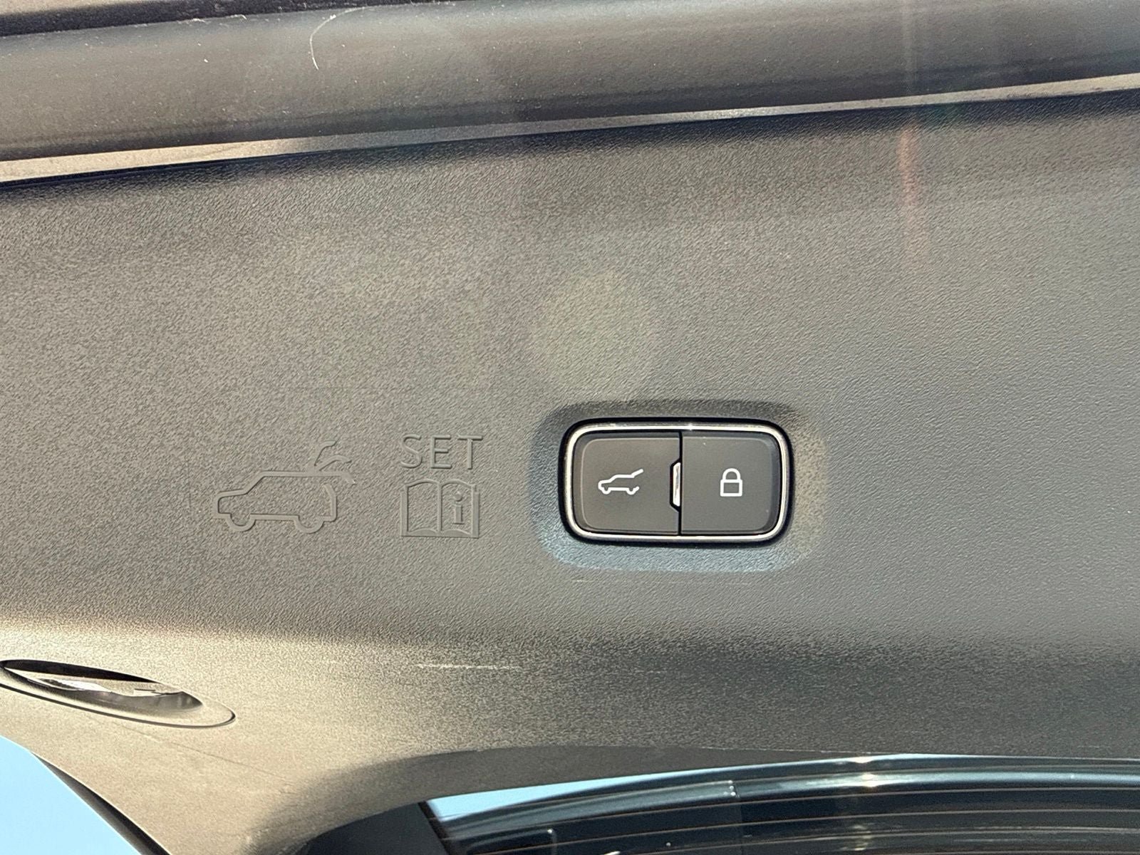 Certified 2025 Ford Expedition Active AWD/4WD image 10