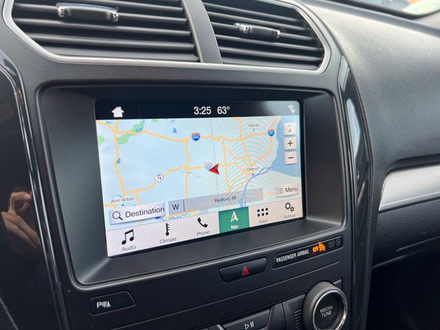 Certified 2019 Ford Explorer XLT w/ Equipment Group 202A FWD image 14