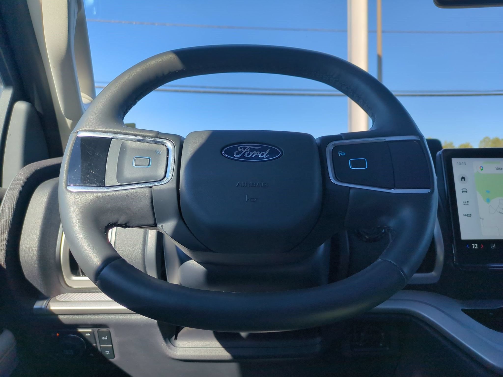 Certified 2025 Ford Expedition Active AWD/4WD image 13