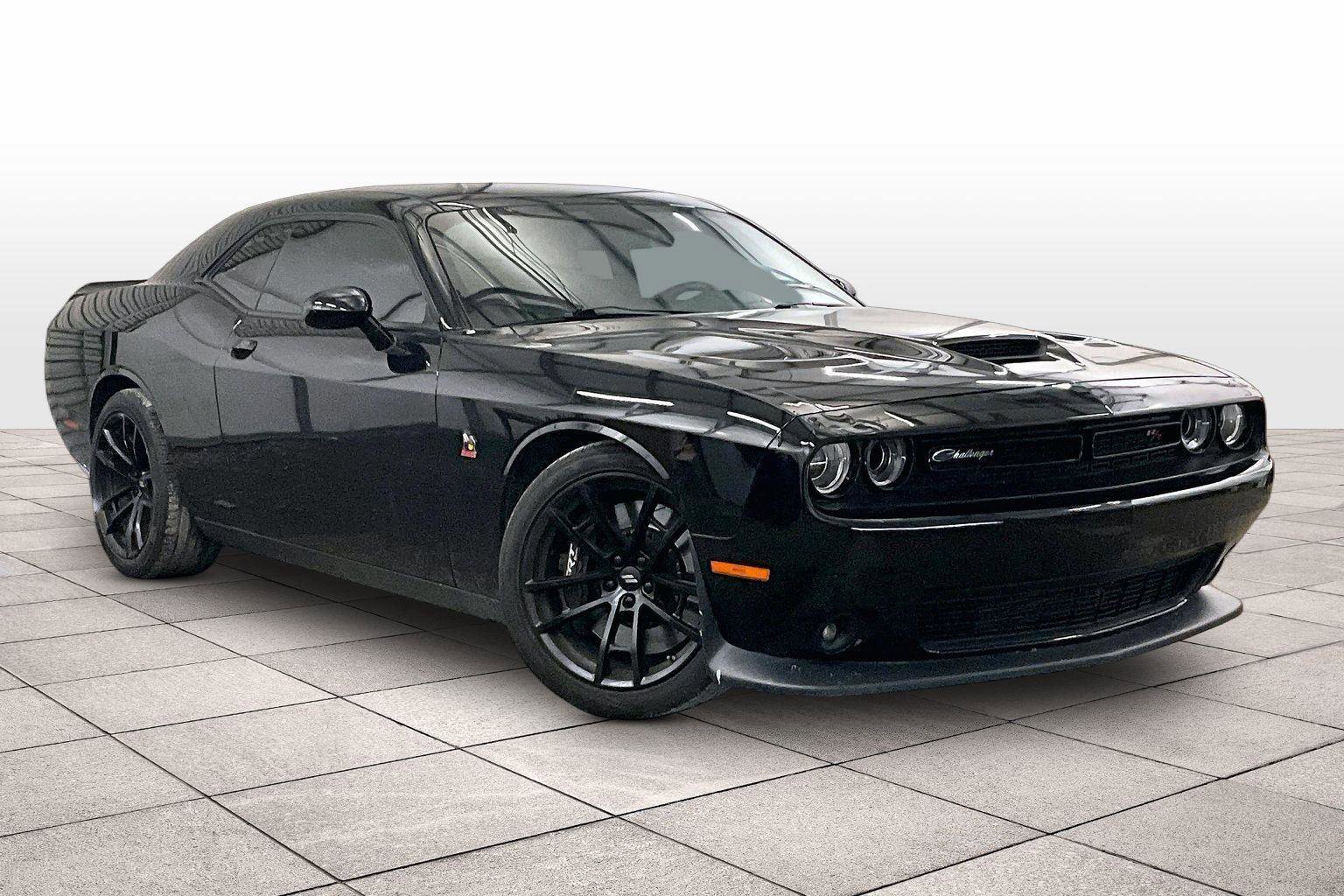 Used 2022 Dodge Challenger R/T Scat Pack w/ Dynamics Package image 2