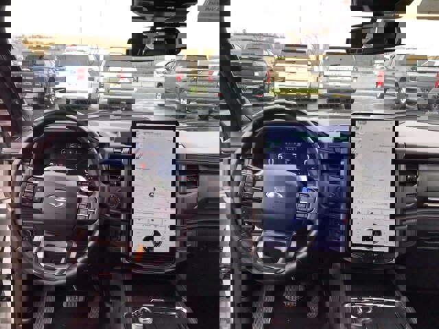 Certified 2023 Ford Expedition Max Platinum image 11