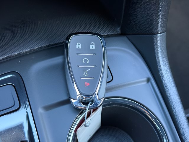 Used 2023 Chevrolet Equinox RS AWD/4WD image 10