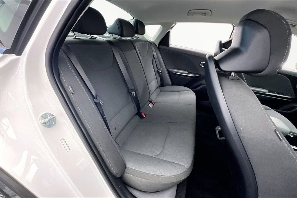 Used 2025 Kia K4 FWD image 27