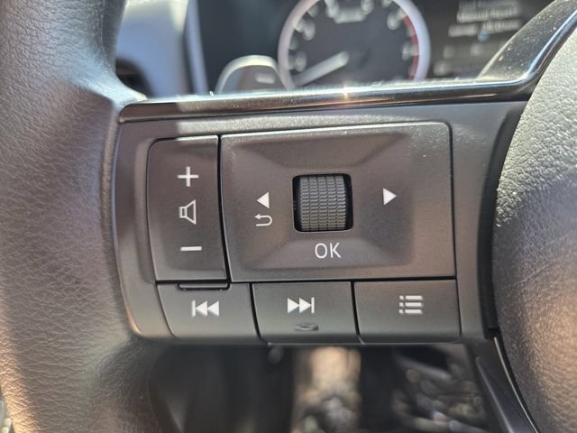 Used 2021 Nissan Rogue SV FWD image 28