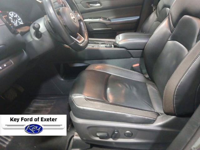 Used 2023 Nissan Pathfinder SL w/ SL Premium Package AWD/4WD image 21