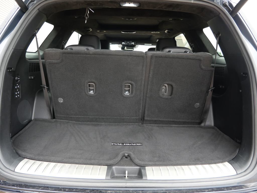 Used 2020 Hyundai Palisade Limited FWD image 11