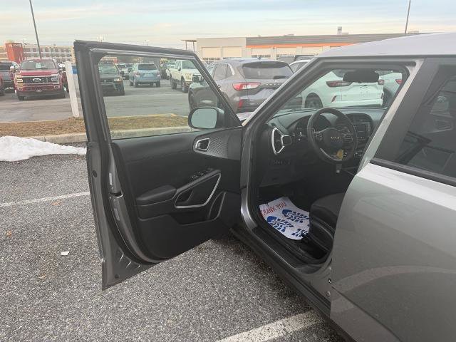 Used 2024 Kia Soul LX w/ Option Group 015 image 10