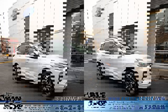 Certified 2025 Ford Escape ST-Line Elite w/ Class II Trailer Tow Package