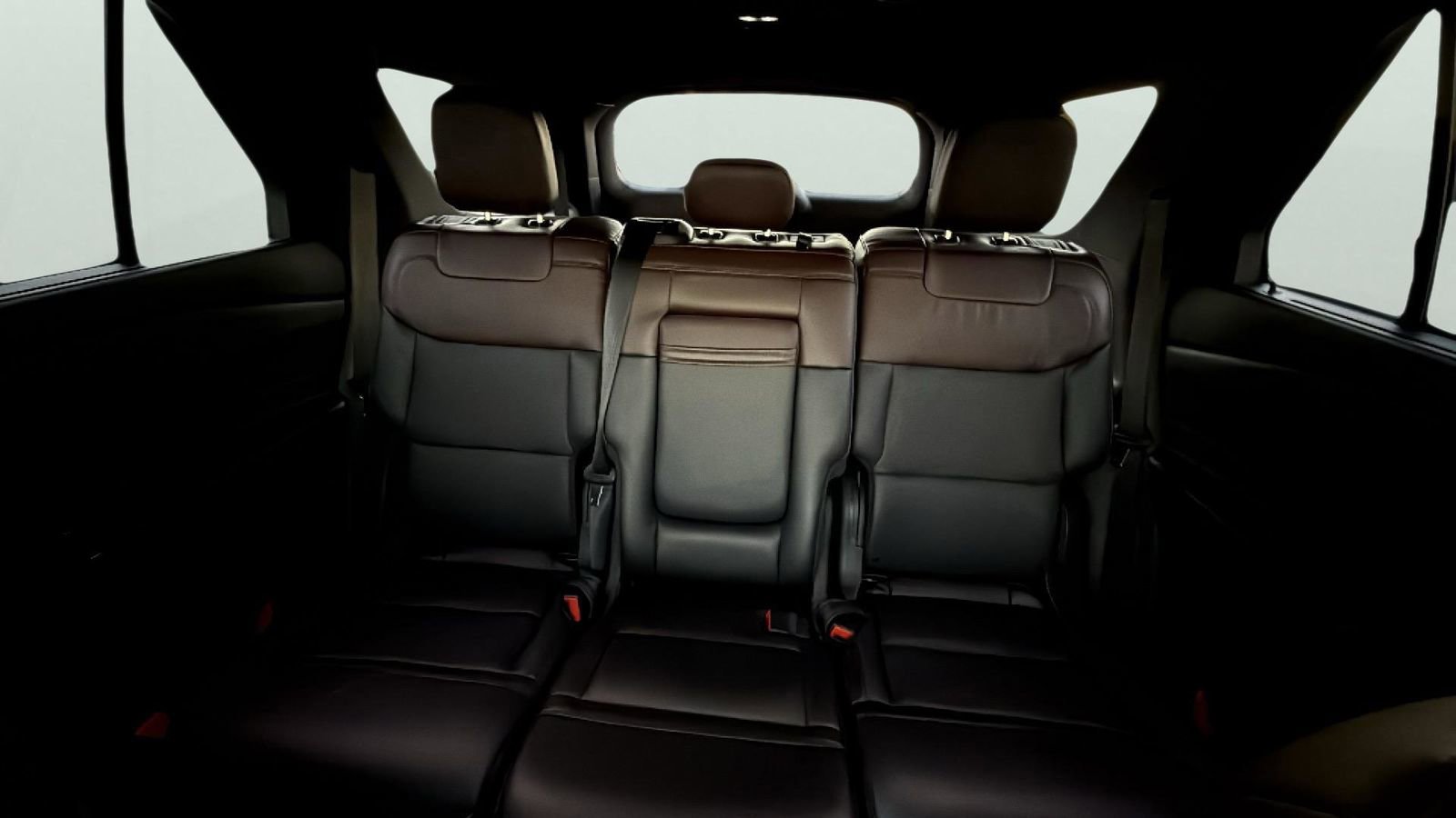 Certified 2022 Ford Explorer Platinum w/ Technology Package image 24