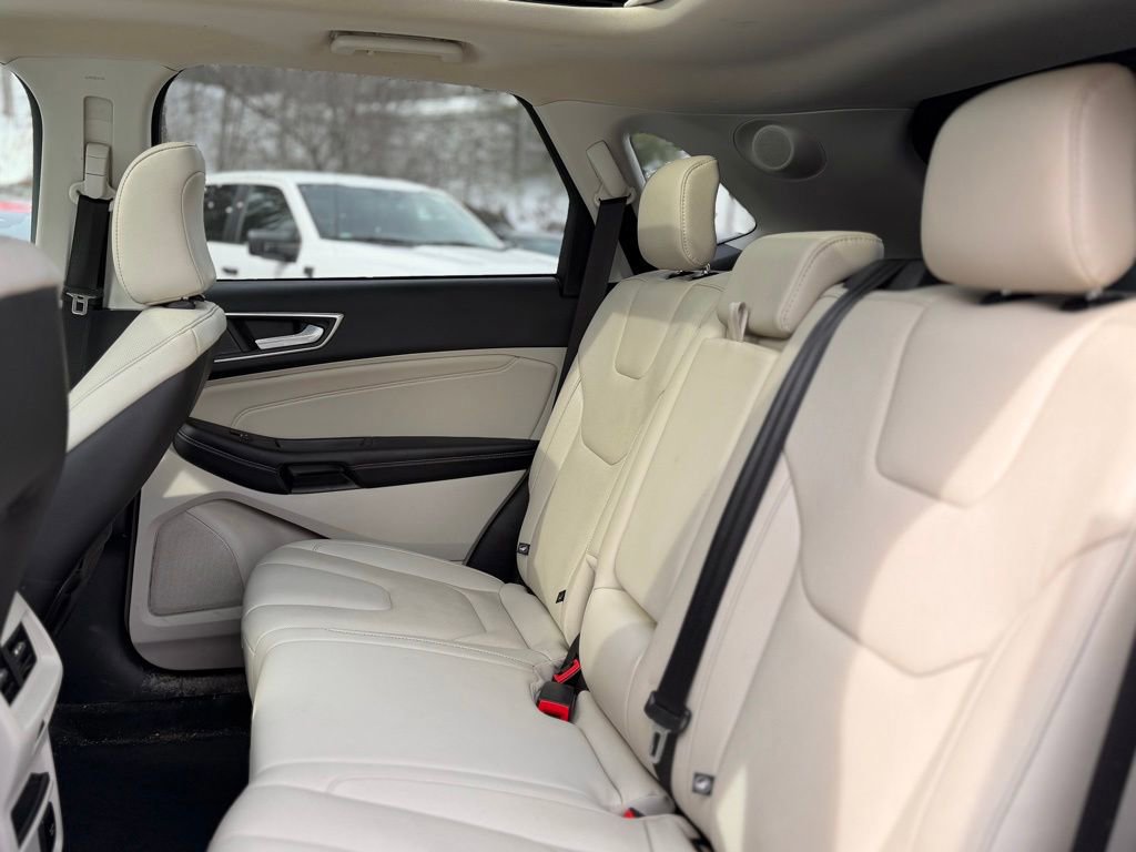 Certified 2022 Ford Edge Titanium w/ Equipment Group 301A image 6