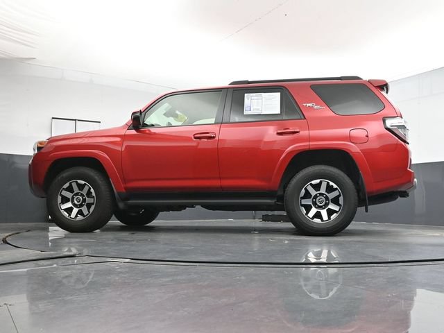 Used 2024 Toyota 4Runner TRD Off-Road Premium AWD/4WD image 30