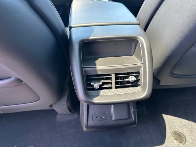 Used 2024 Cadillac Lyriq Luxury AWD/4WD image 17