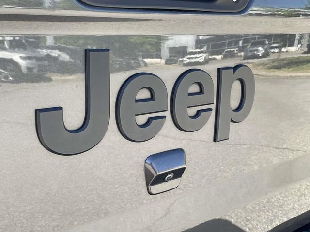 Used 2021 Jeep Gladiator Sport AWD/4WD image 12