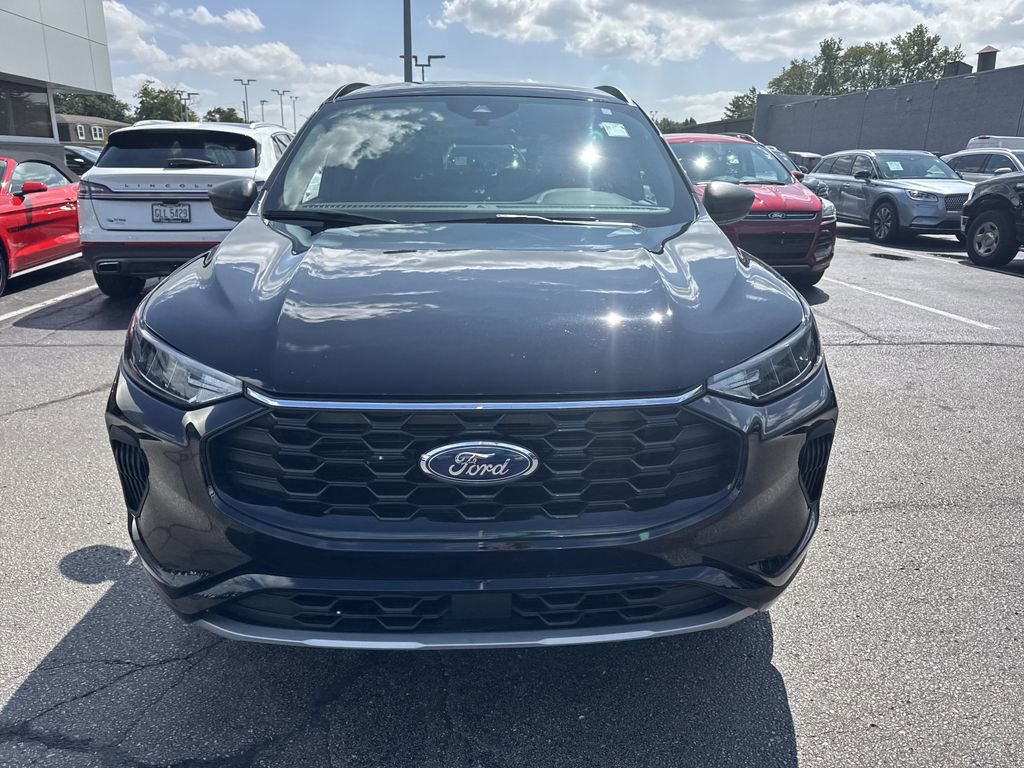 Certified 2023 Ford Escape ST-Line image 8