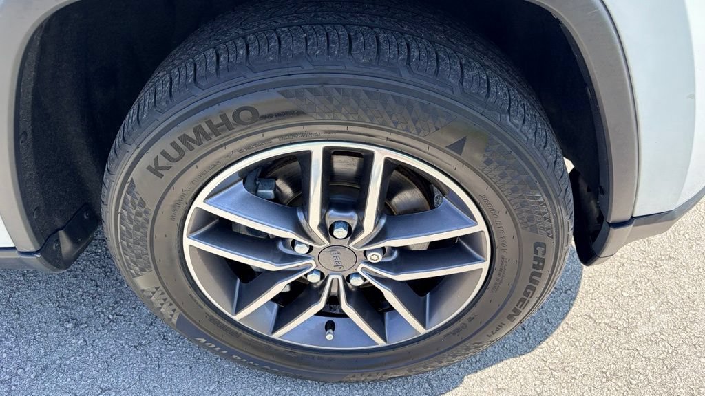 Used 2020 Jeep Grand Cherokee Limited RWD image 35
