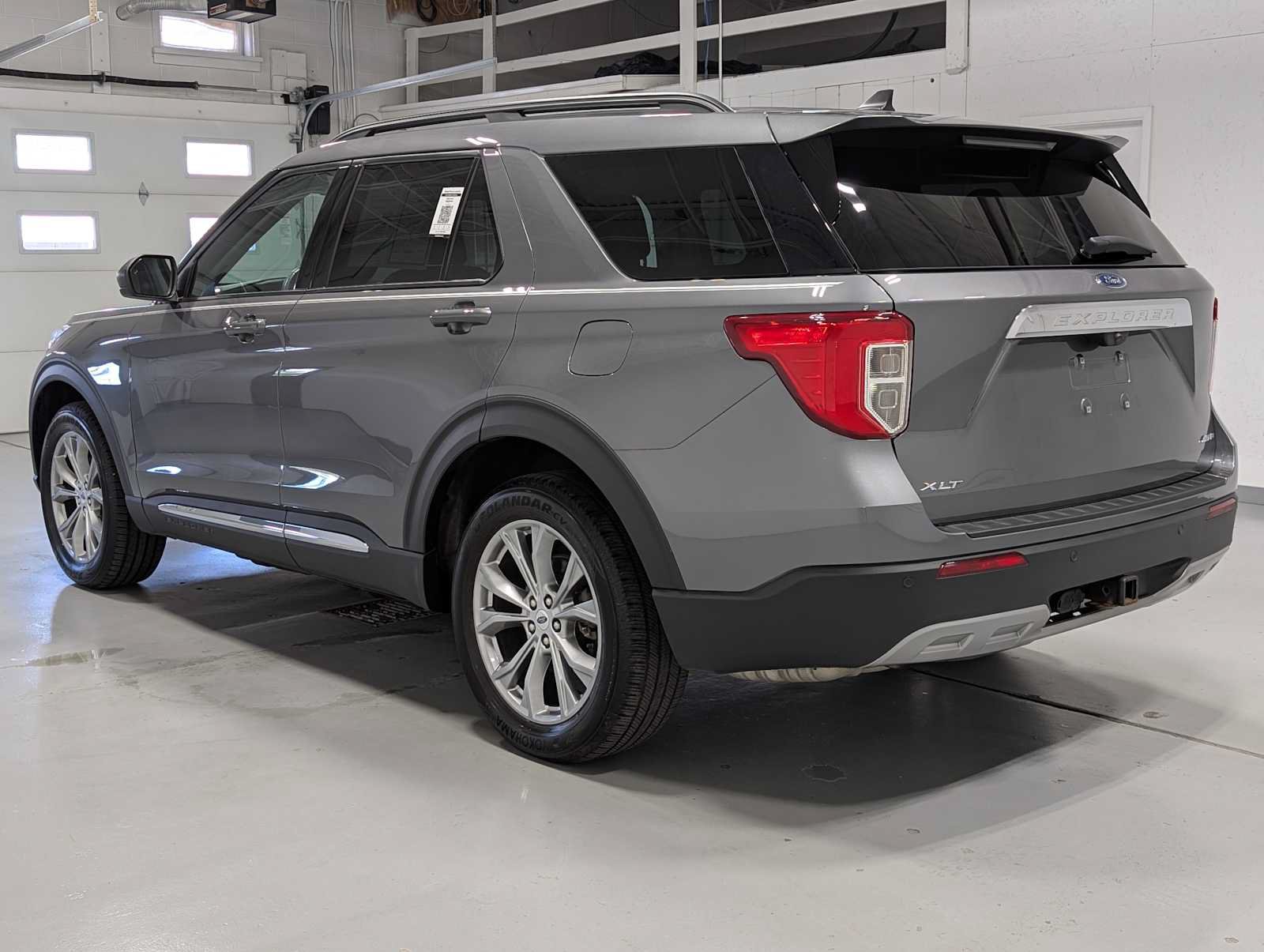 Certified 2023 Ford Explorer XLT w/ Equipment Group 202A AWD/4WD image 10
