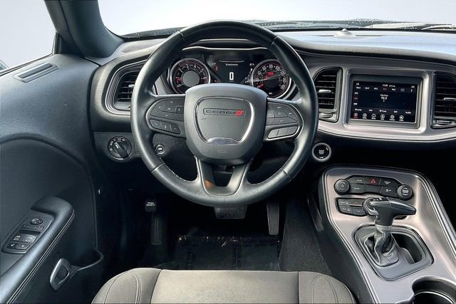 Used 2023 Dodge Challenger SXT image 5