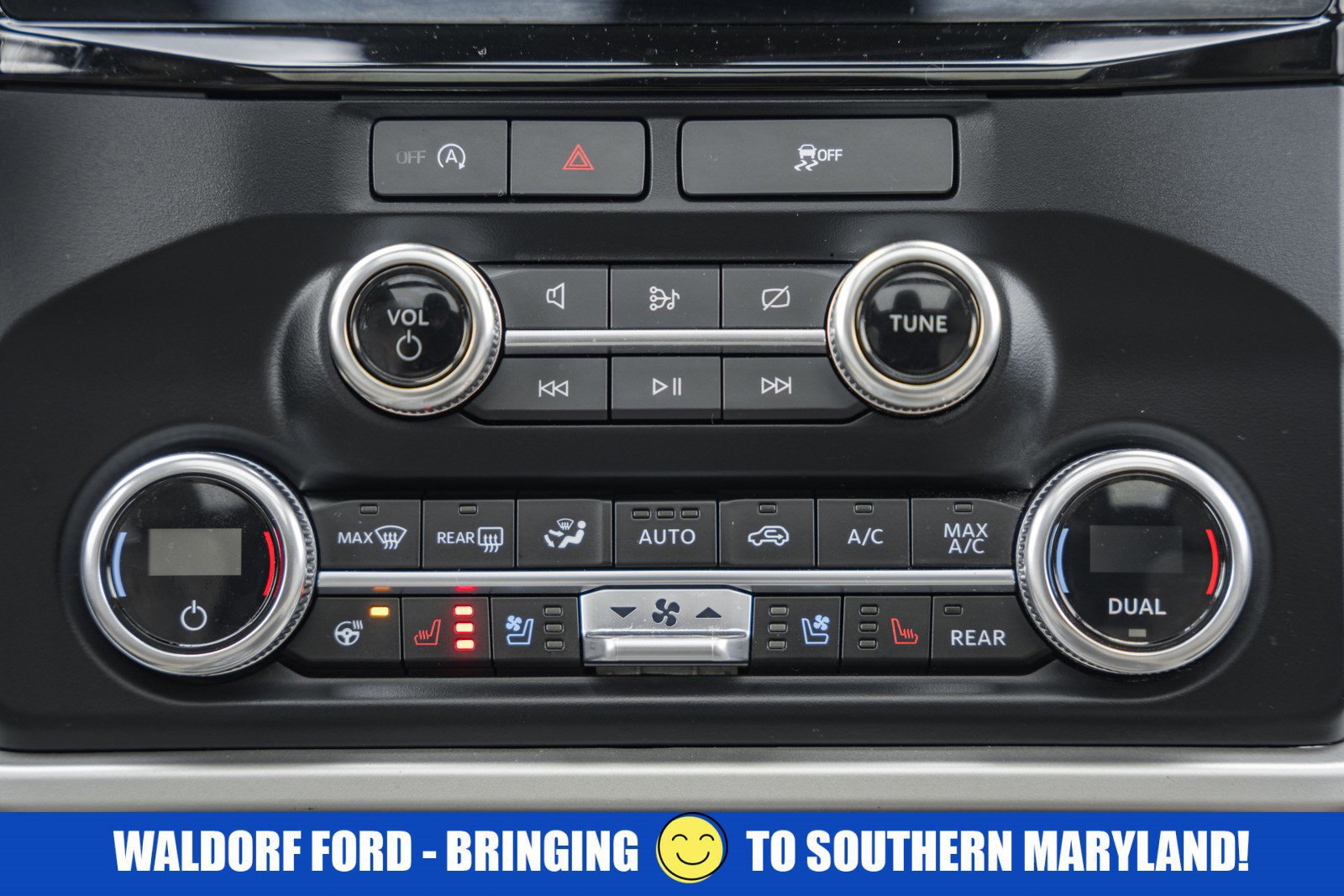 Certified 2024 Ford Expedition Max Limited image 29