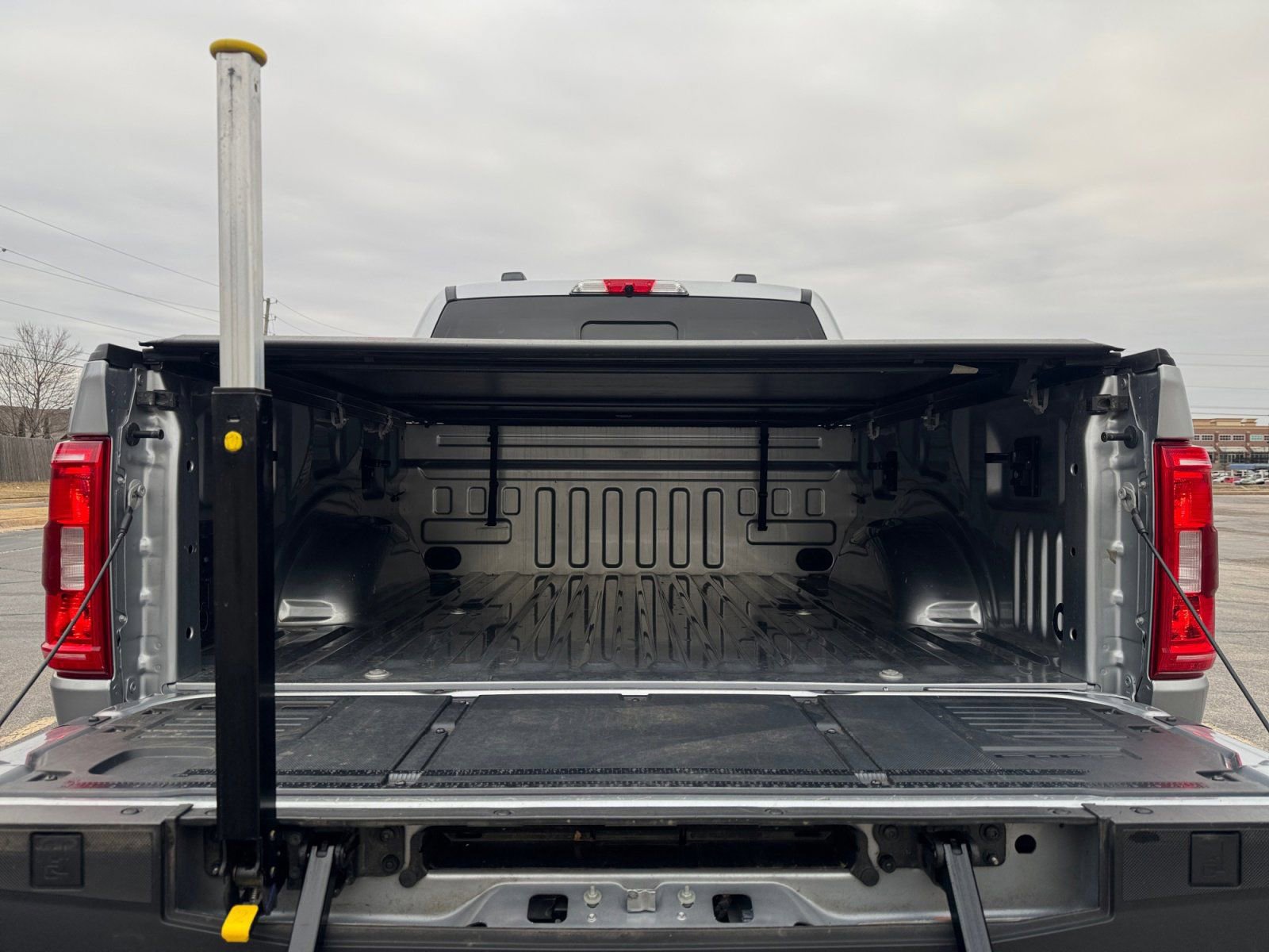 Certified 2022 Ford F150 XLT w/ Equipment Group 302A High image 18