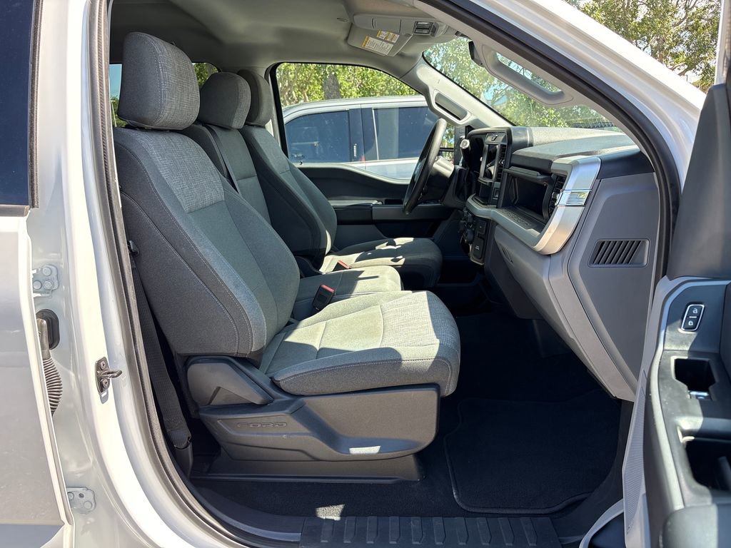 Certified 2025 Ford F250 XLT AWD/4WD image 7