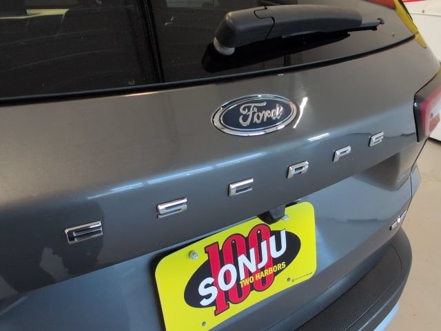 Certified 2023 Ford Escape Platinum AWD/4WD image 33