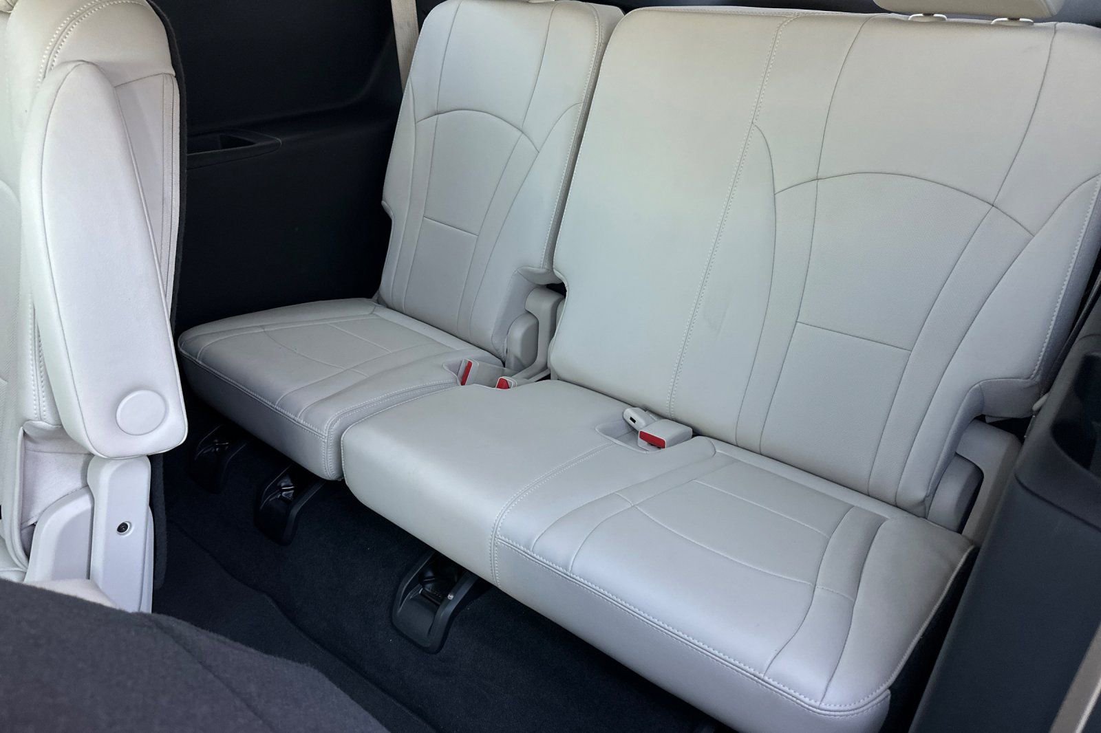Used 2023 Buick Enclave Essence w/ Experience Buick Package AWD/4WD image 14