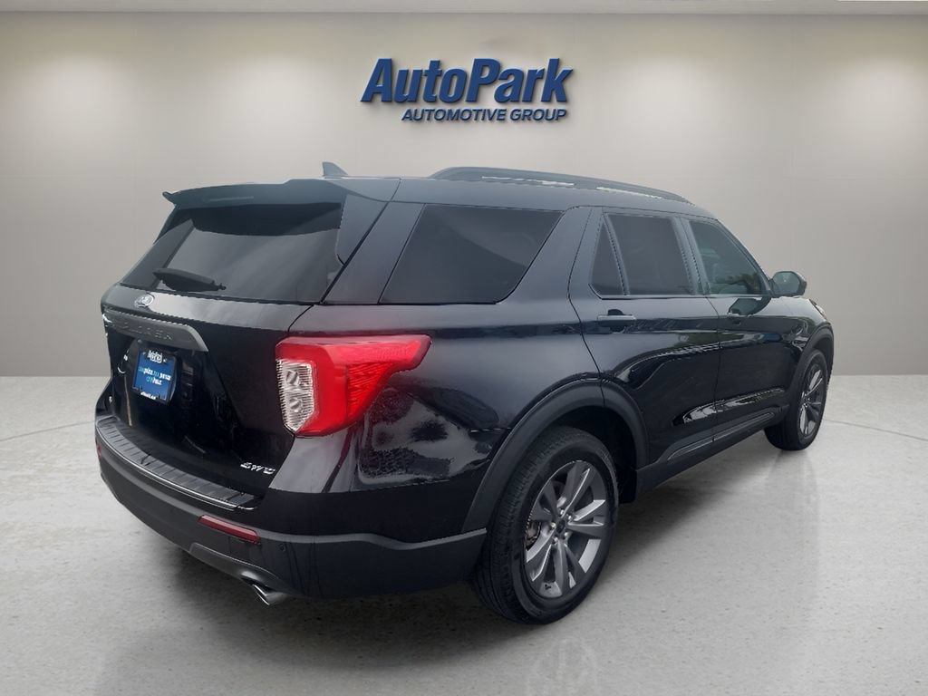 Certified 2024 Ford Explorer XLT w/ Equipment Group 202A AWD/4WD image 8