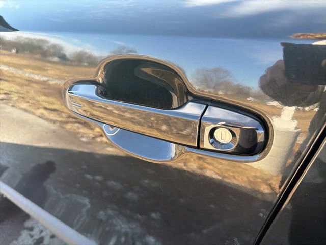 Used 2020 Toyota C-HR XLE image 13