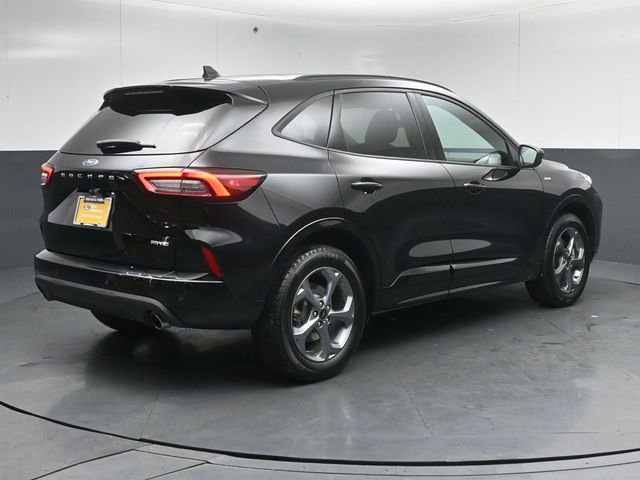 Certified 2024 Ford Escape ST-Line w/ Tech Pack #1 AWD/4WD image 7