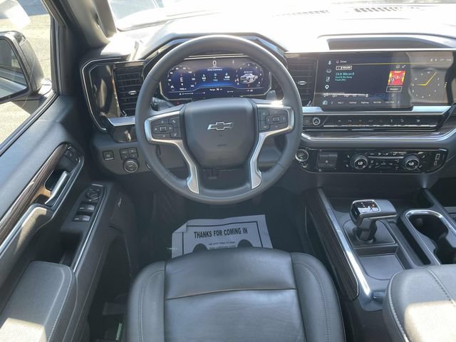 Used 2025 Chevrolet Silverado 1500 LT Trail Boss w/ LT Trail Boss Premium Package AWD/4WD image 12