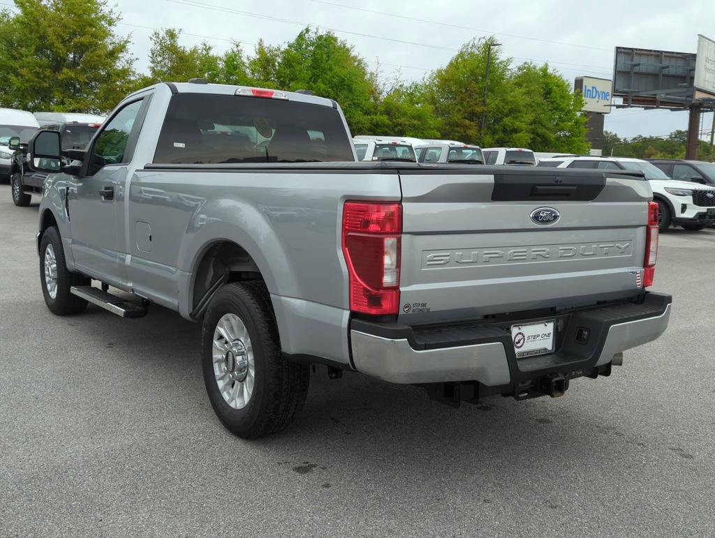Certified 2022 Ford F350 XLT RWD image 3