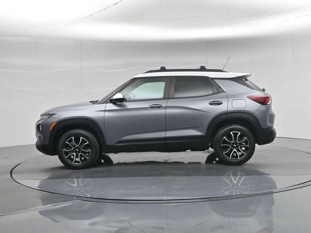 Used 2021 Chevrolet TrailBlazer ACTIV w/ Technology Package image 23