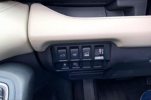 Used 2020 Subaru Ascent Touring w/ Popular Package #3 AWD/4WD image 34