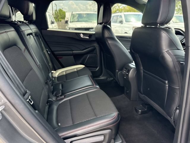 Certified 2025 Ford Escape ST-Line FWD image 10
